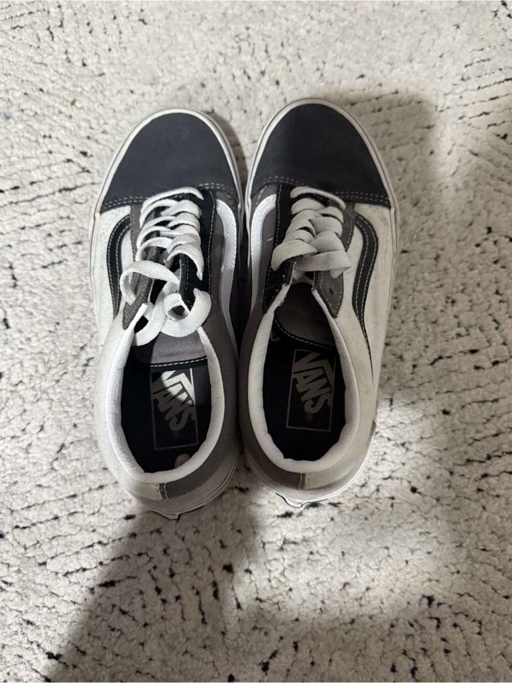 Vans - Picture 4 of 5
